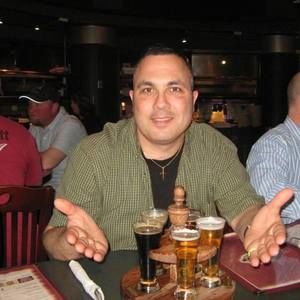 Meet your Posher, Dennis